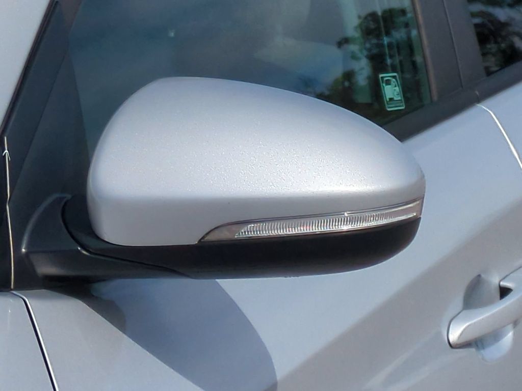 Thumbnail: 2016 Hyundai Tucson - 21