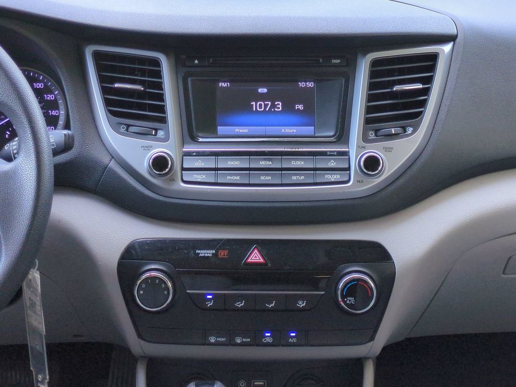 Thumbnail: 2016 Hyundai Tucson - 13