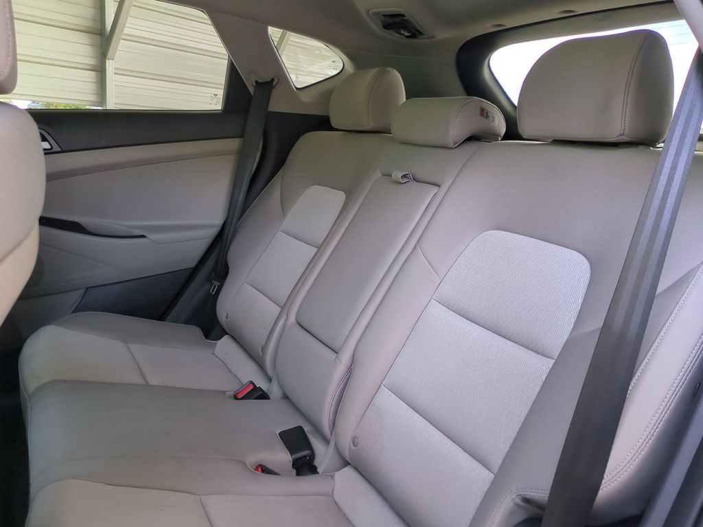 Thumbnail: 2016 Hyundai Tucson - 12