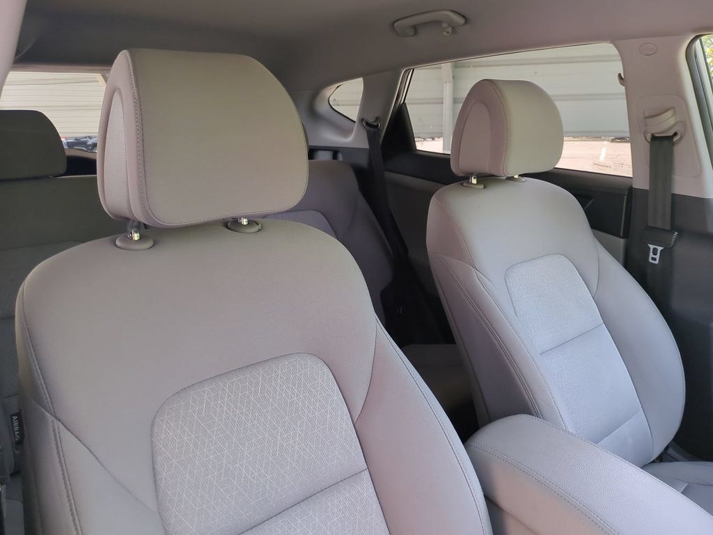 Thumbnail: 2016 Hyundai Tucson - 10