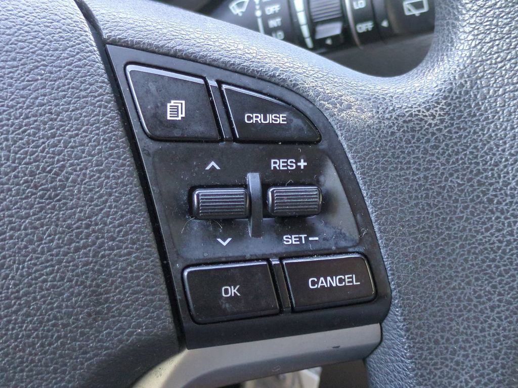 Thumbnail: 2016 Hyundai Tucson - 29