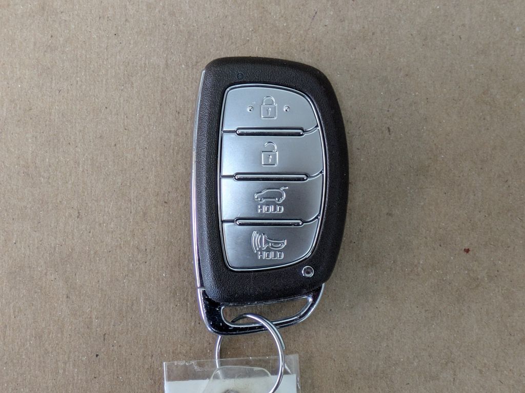 Thumbnail: 2021 Hyundai Tucson - 19