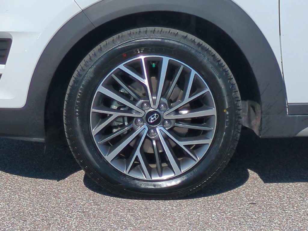 Thumbnail: 2019 Hyundai Tucson - 7