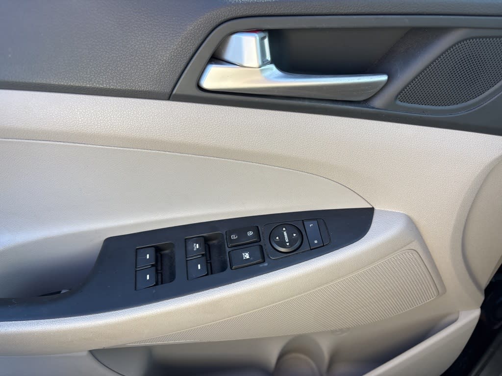 Thumbnail: 2021 Hyundai Tucson - 11