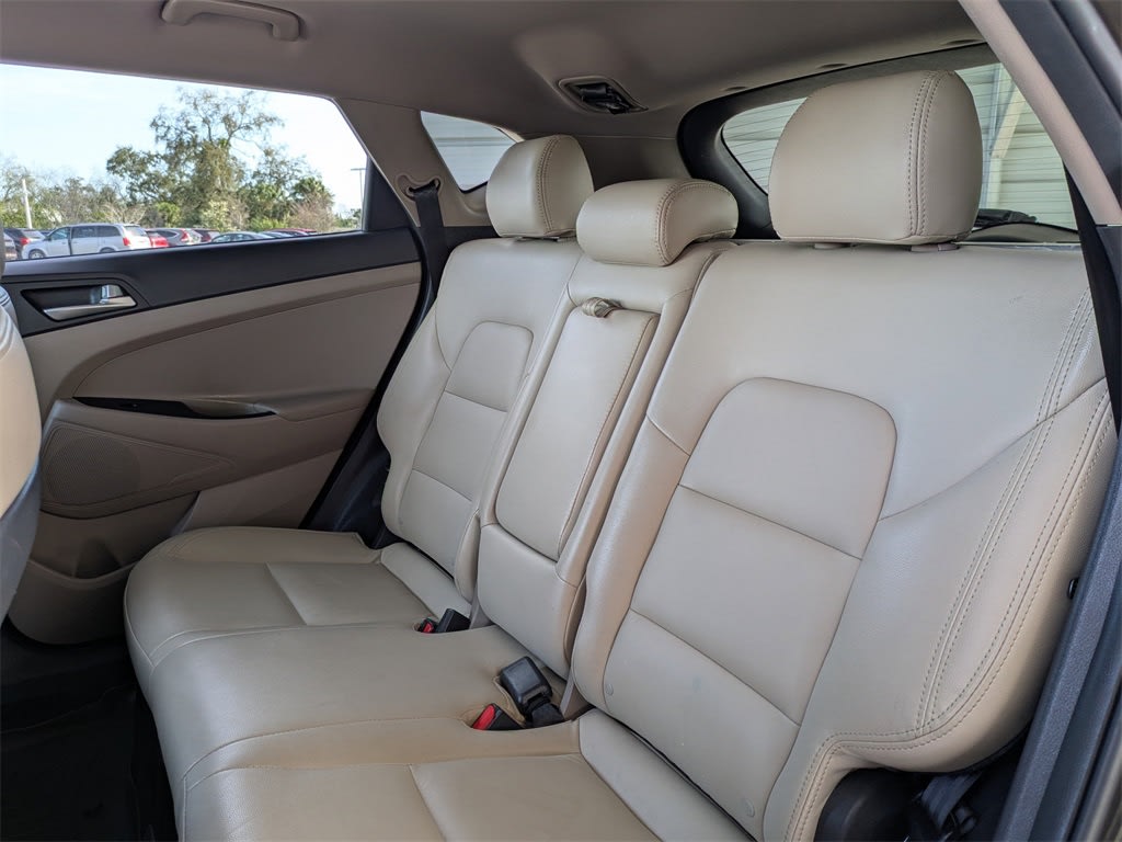 Thumbnail: 2019 Hyundai Tucson - 12