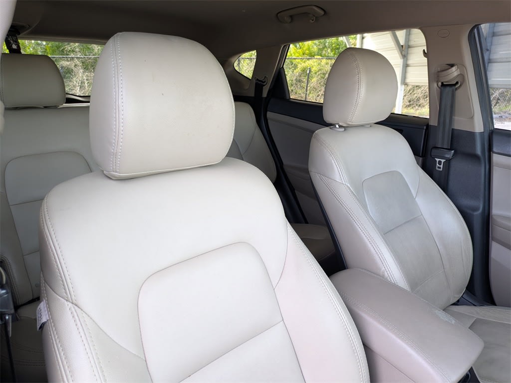 Thumbnail: 2019 Hyundai Tucson - 10