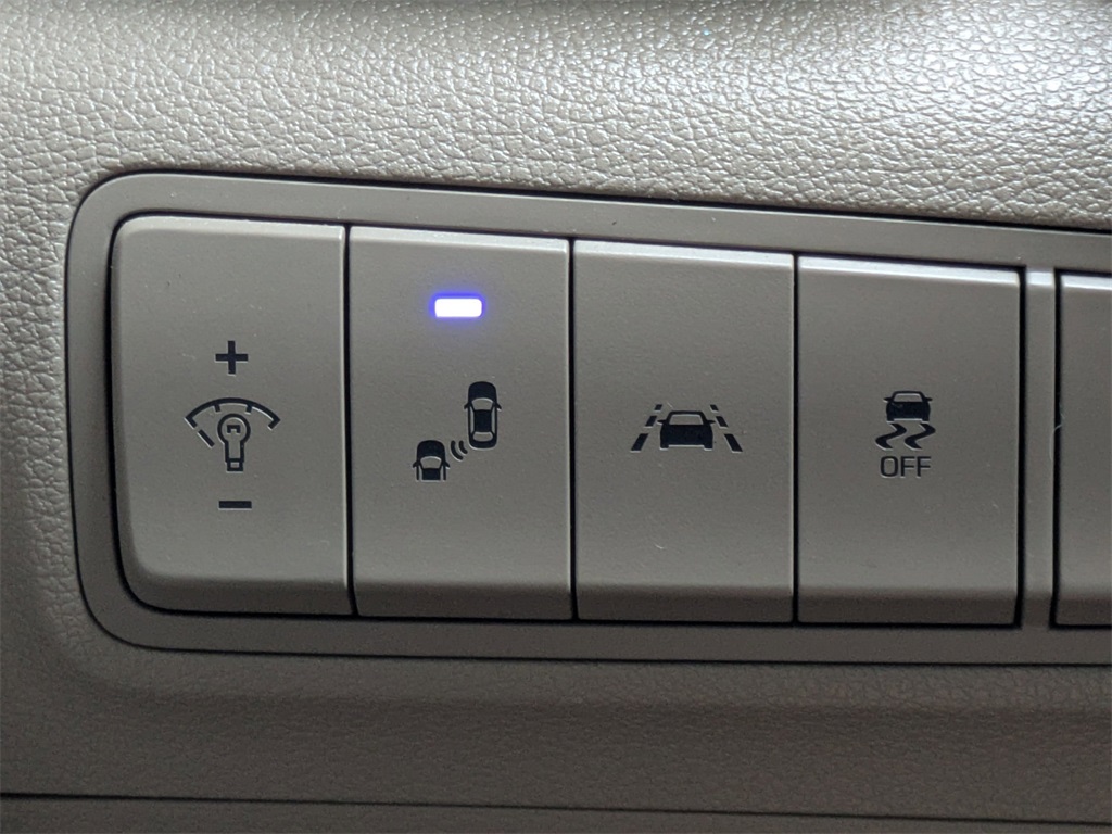 Thumbnail: 2019 Hyundai Tucson - 31