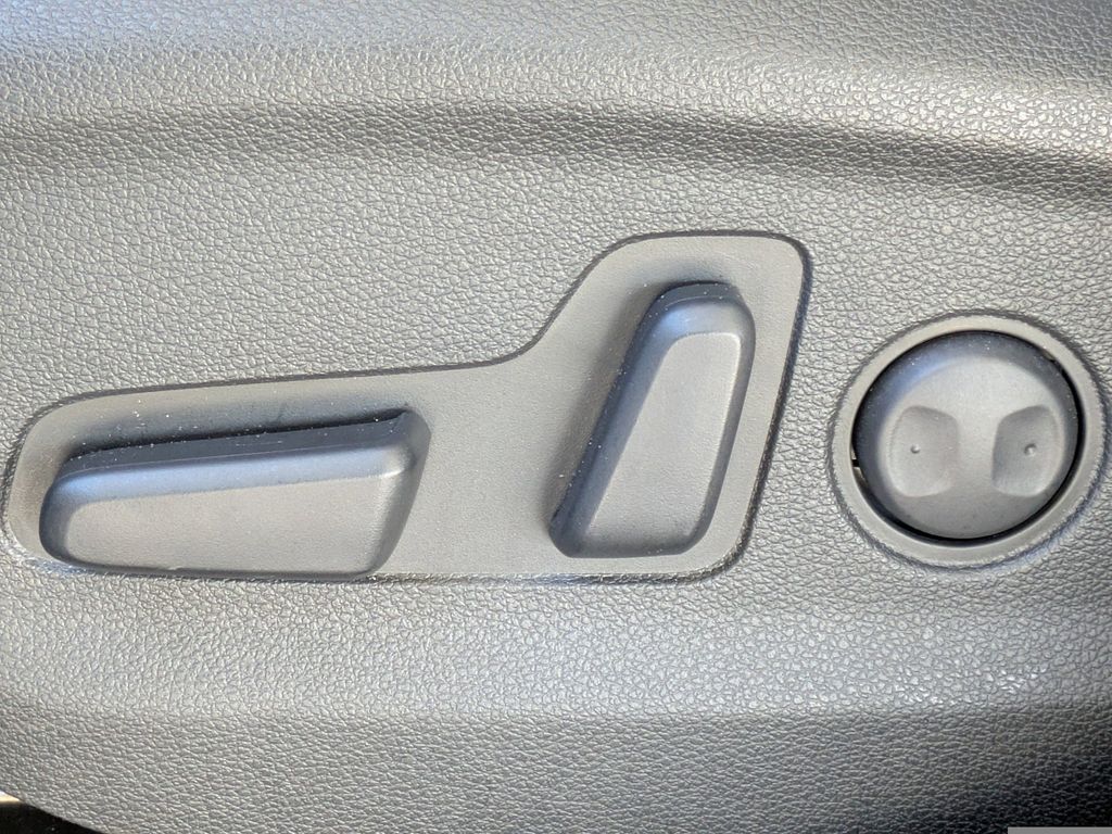 Thumbnail: 2021 Hyundai Tucson - 25