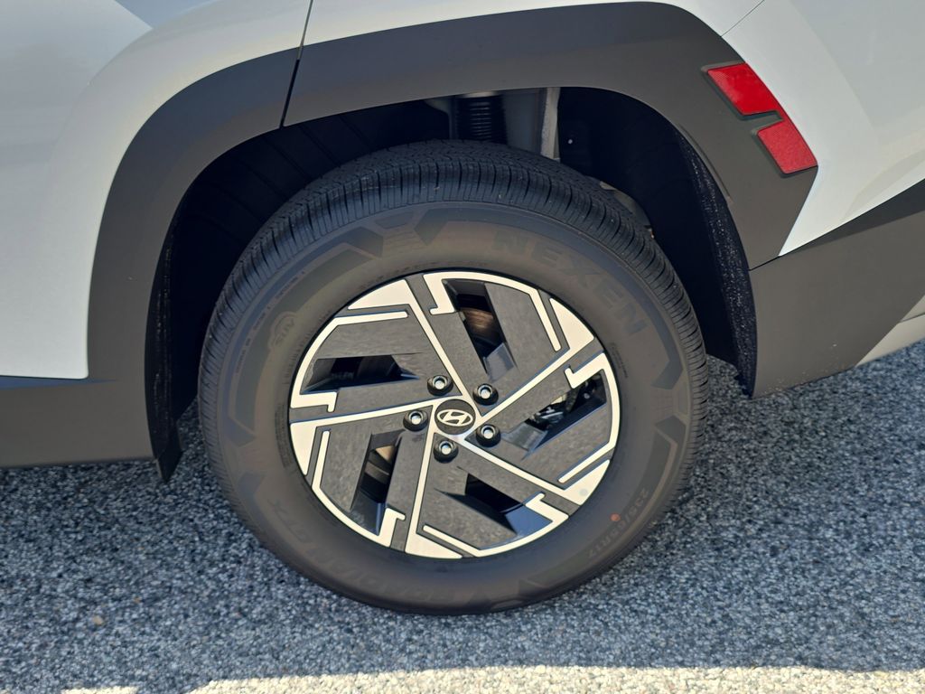 Thumbnail: 2026 Hyundai Tucson - 8