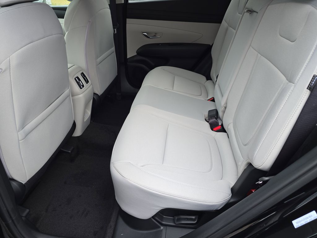 Thumbnail: 2026 Hyundai Tucson - 12