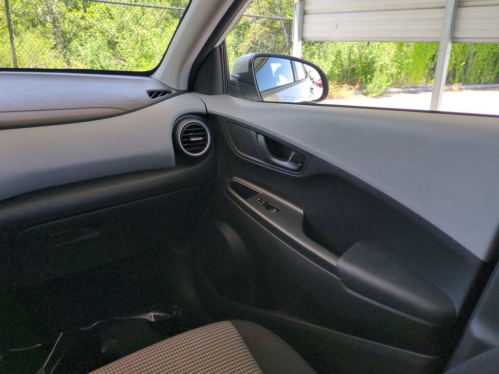 Thumbnail: 2018 Hyundai Kona - 23