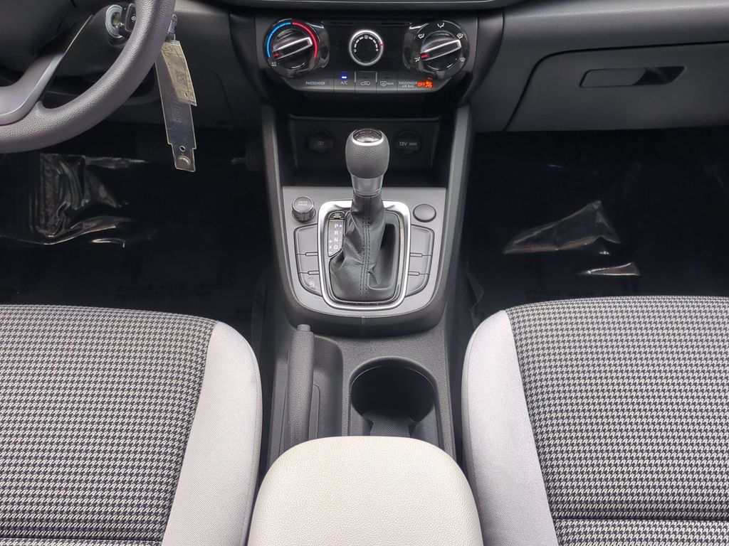 Thumbnail: 2022 Hyundai Kona - 14