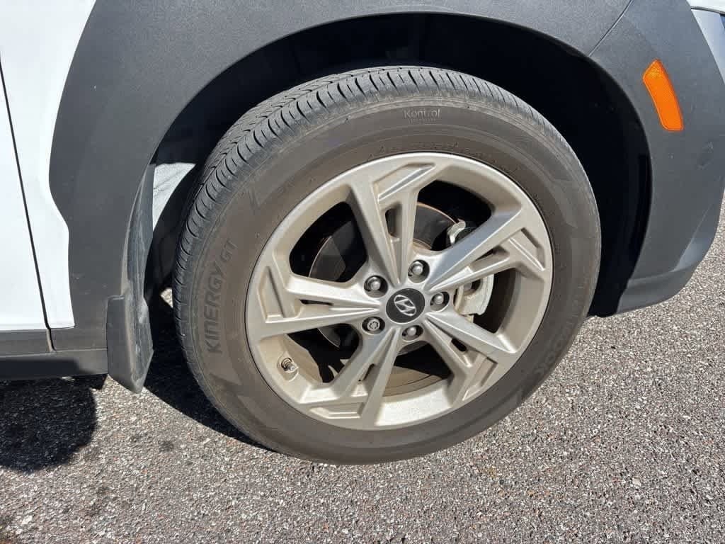 Thumbnail: 2023 Hyundai Kona - 4