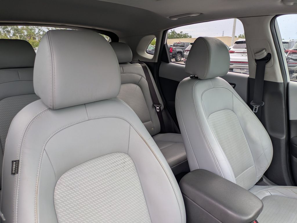 Thumbnail: 2020 Hyundai Kona - 11