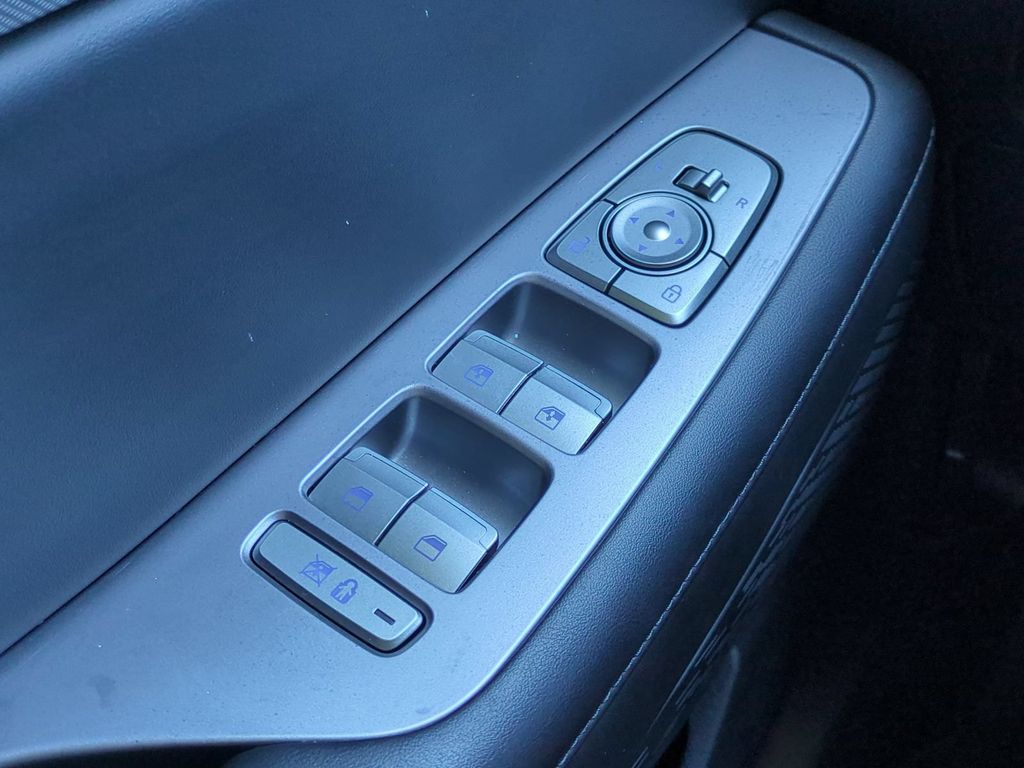 Thumbnail: 2024 Hyundai Palisade - 28