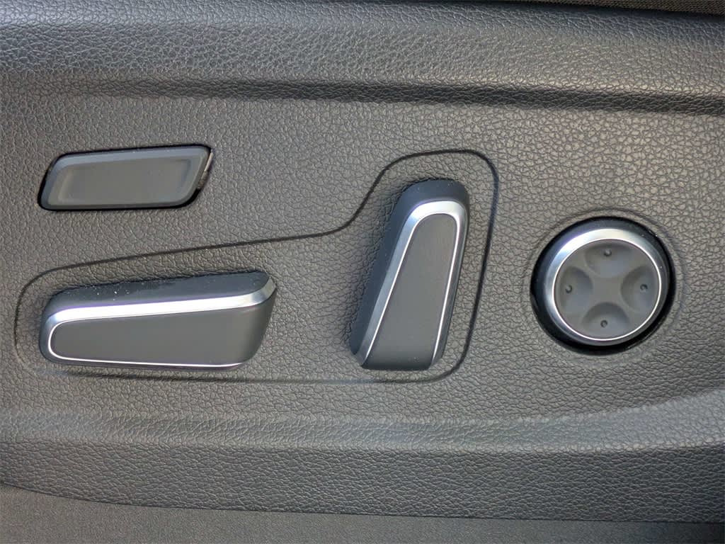 Thumbnail: 2023 Hyundai Palisade - 32