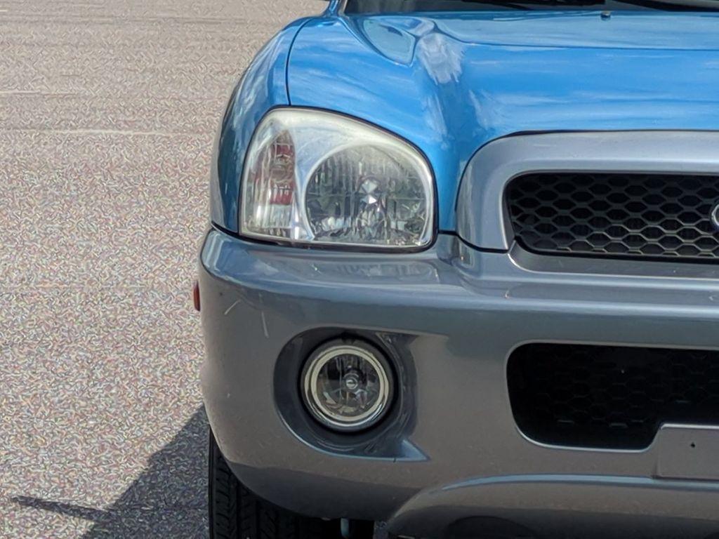 Thumbnail: 2004 Hyundai Santa Fe - 21