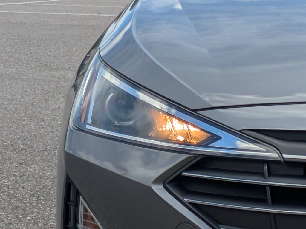 Thumbnail: 2020 Hyundai Elantra - 20