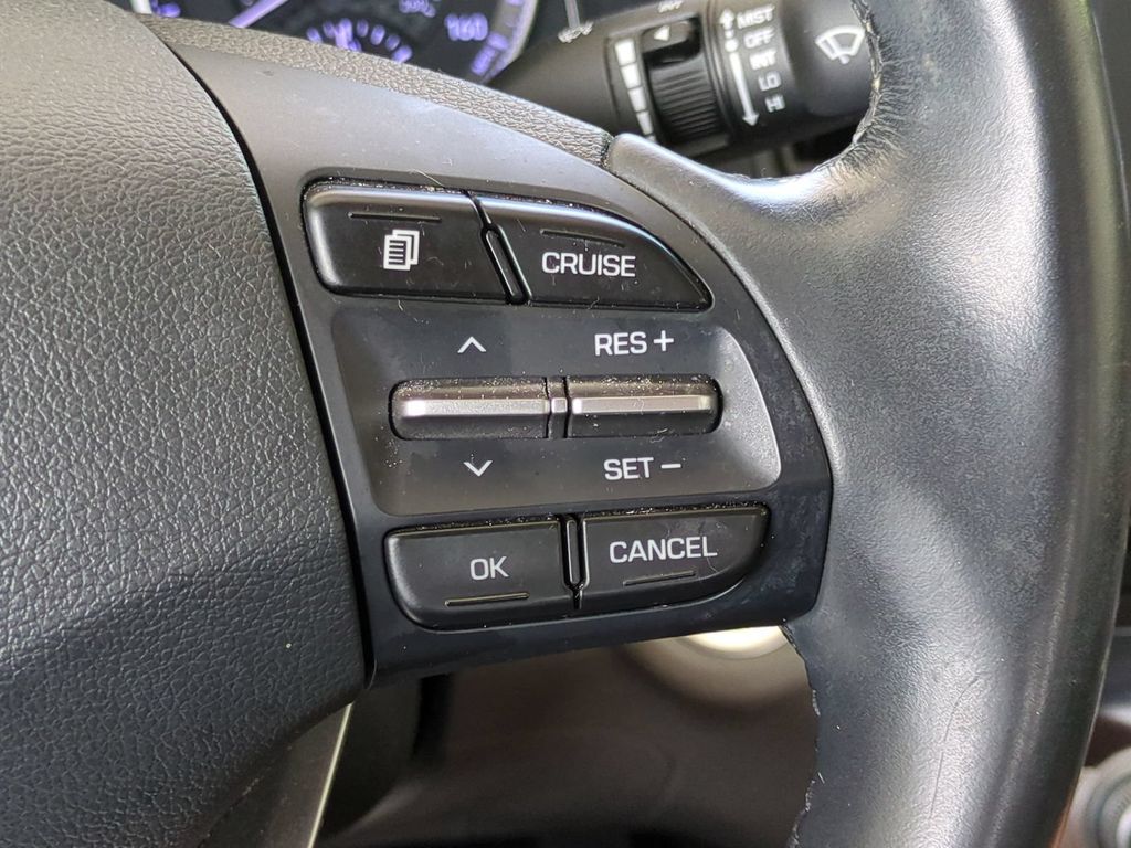 Thumbnail: 2020 Hyundai Elantra - 29