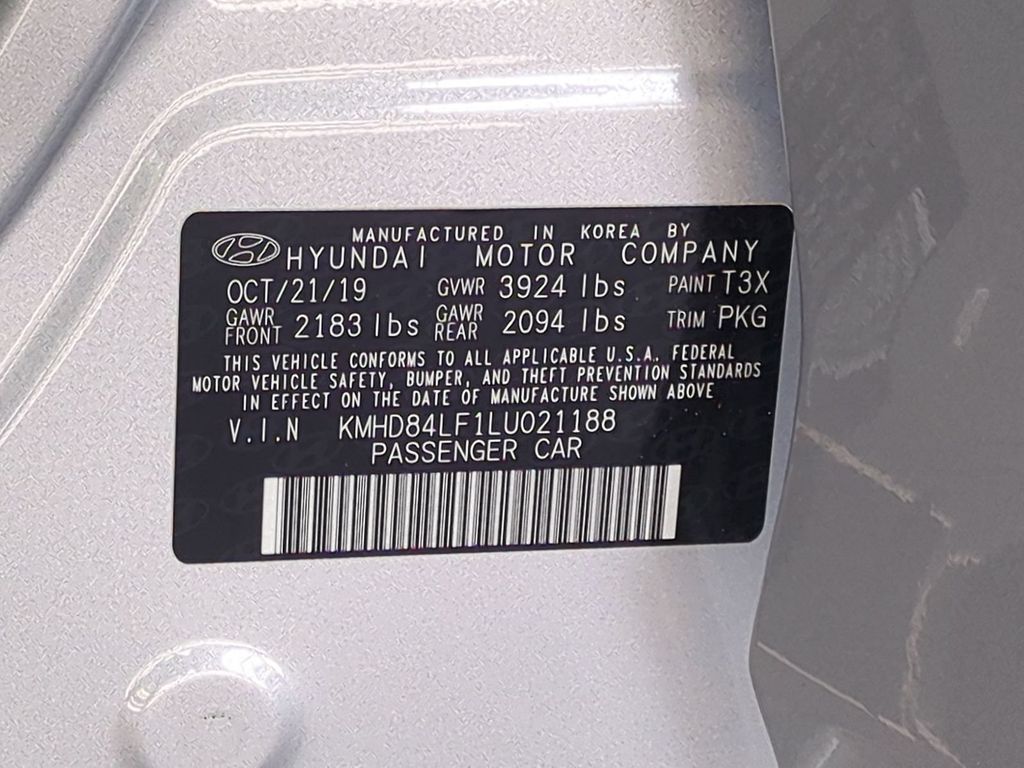 Thumbnail: 2020 Hyundai Elantra - 17