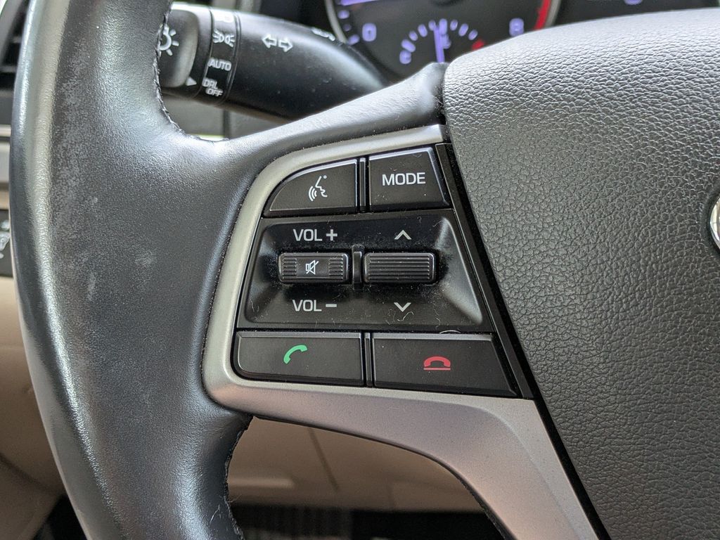 Thumbnail: 2018 Hyundai Elantra - 29
