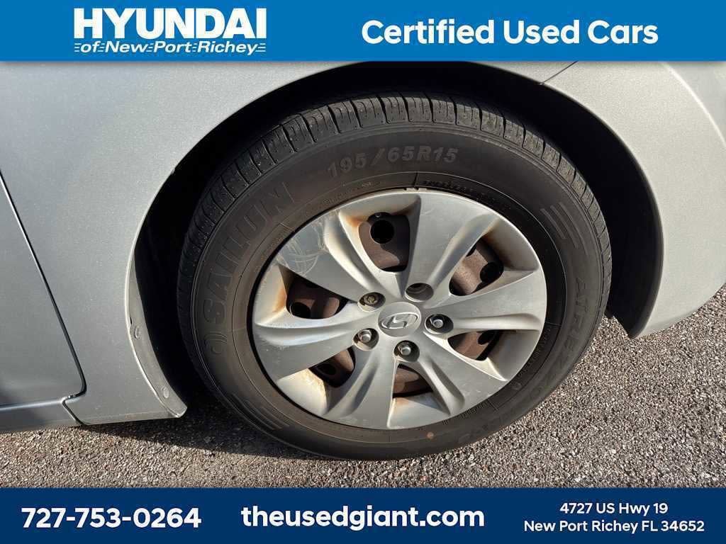 Thumbnail: 2016 Hyundai Elantra - 4