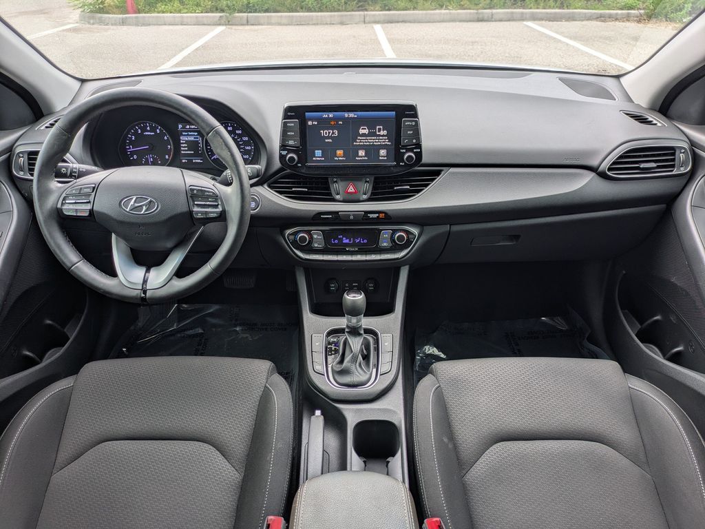 Thumbnail: 2018 Hyundai Elantra - 2