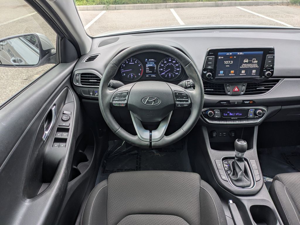 Thumbnail: 2018 Hyundai Elantra - 10