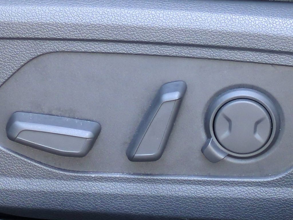 Thumbnail: 2023 Hyundai Sonata - 24