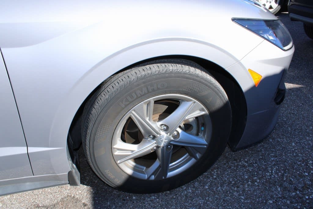 Thumbnail: 2023 Hyundai Sonata - 4