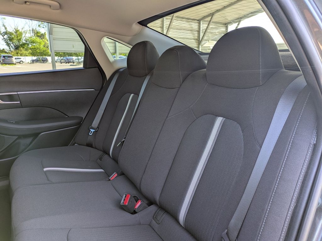 Thumbnail: 2022 Hyundai Sonata - 12