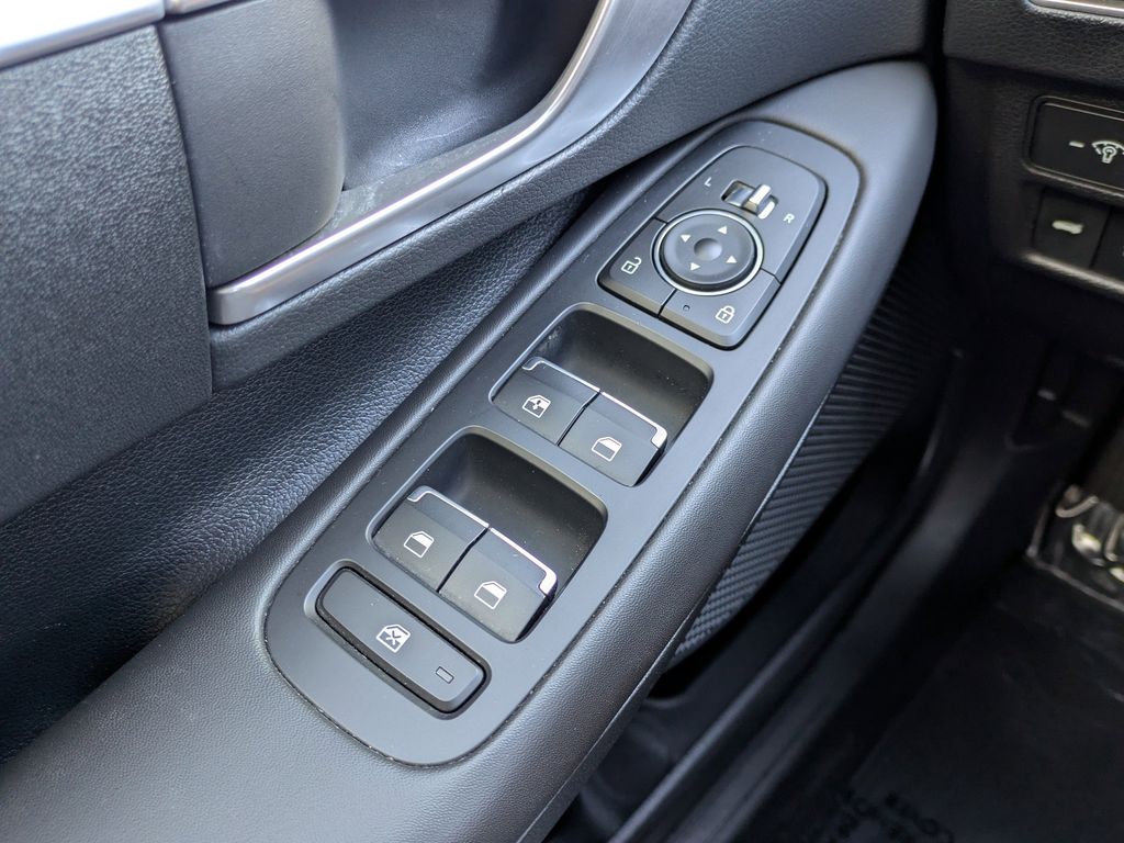 Thumbnail: 2022 Hyundai Sonata - 27