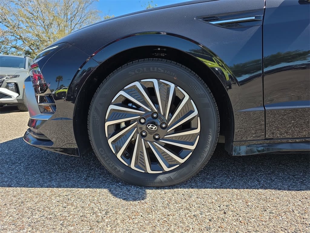 Thumbnail: 2025 Hyundai Sonata - 8