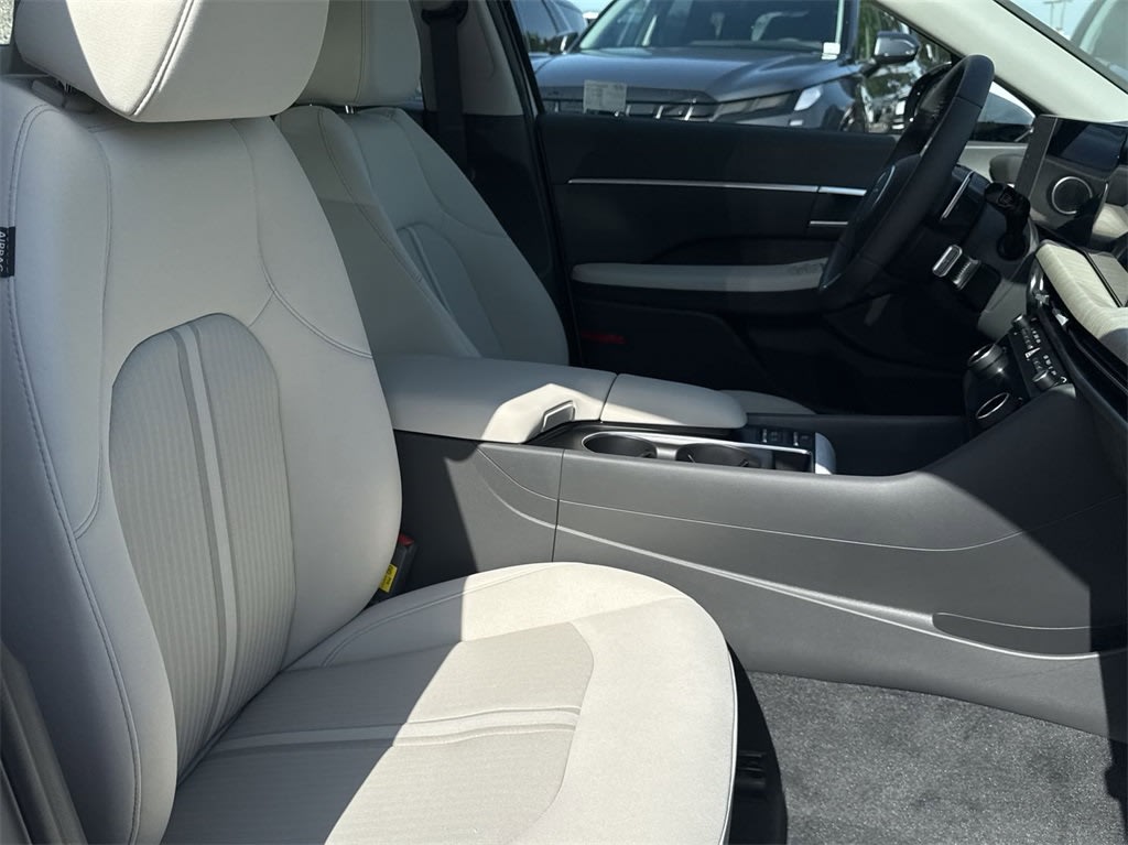 Thumbnail: 2025 Hyundai Sonata - 25