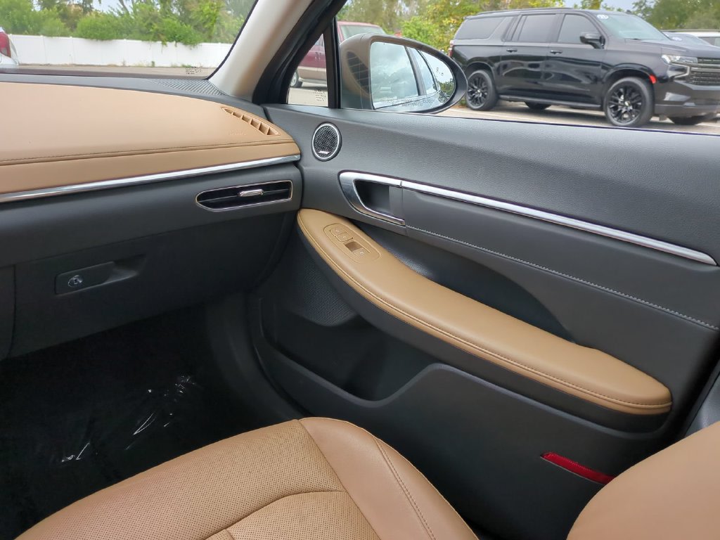 Thumbnail: 2023 Hyundai Sonata - 22
