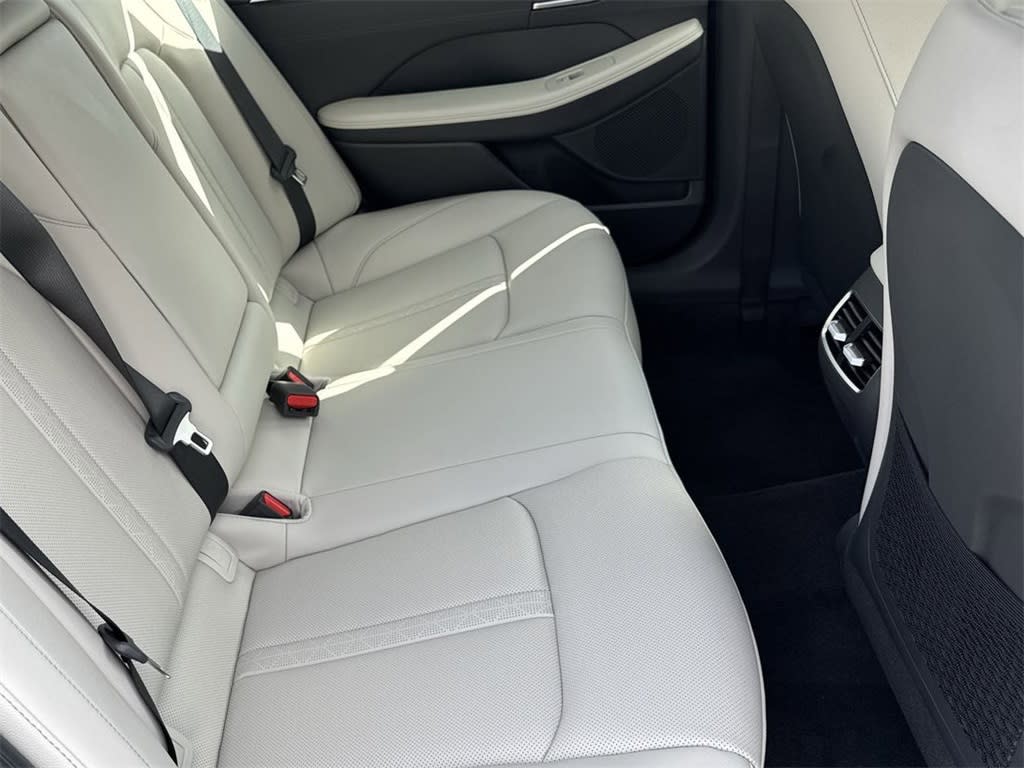 Thumbnail: 2025 Hyundai Sonata - 25