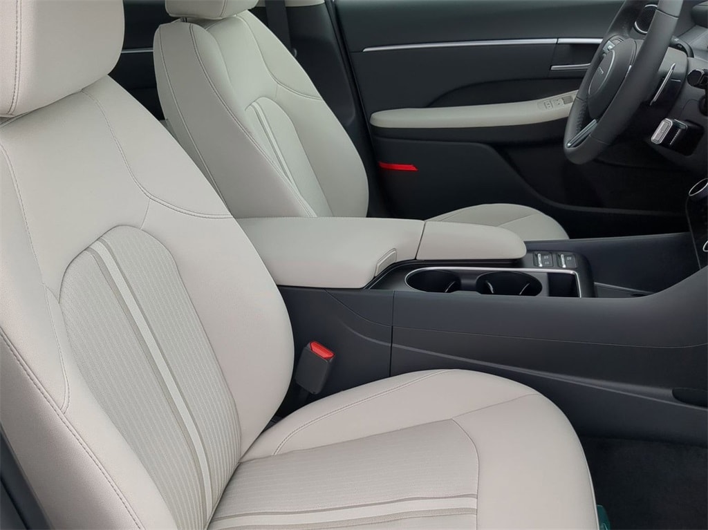 Thumbnail: 2026 Hyundai Sonata - 9