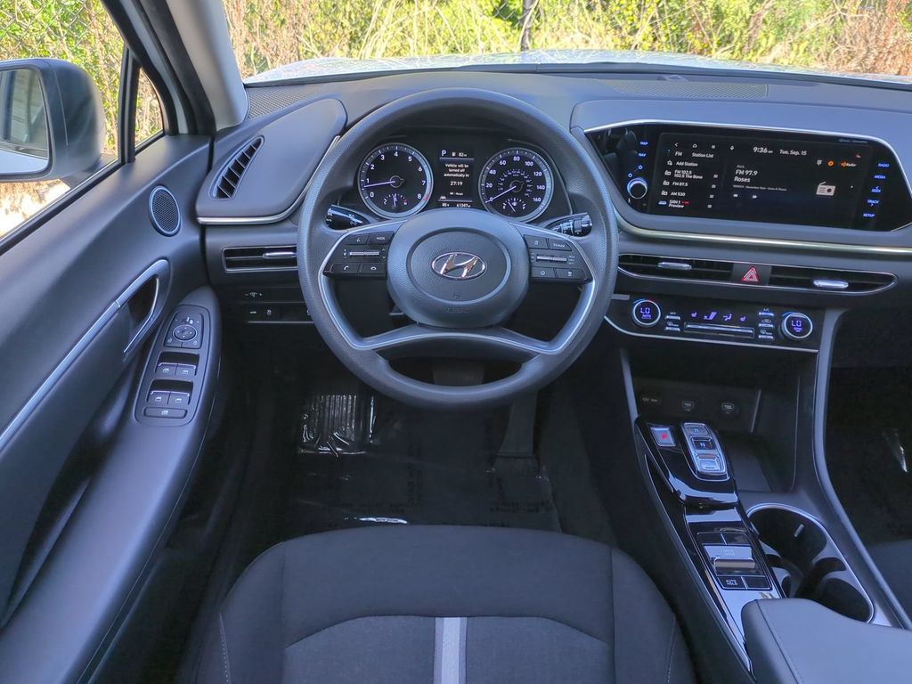 Thumbnail: 2023 Hyundai Sonata - 9