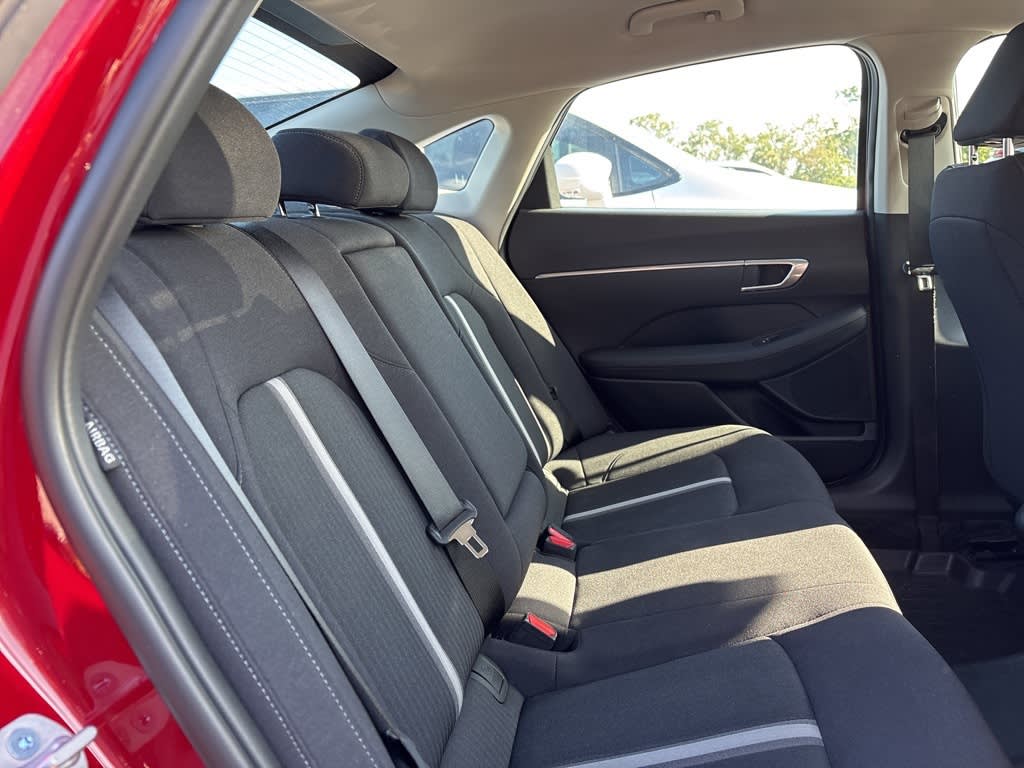 Thumbnail: 2023 Hyundai Sonata - 8