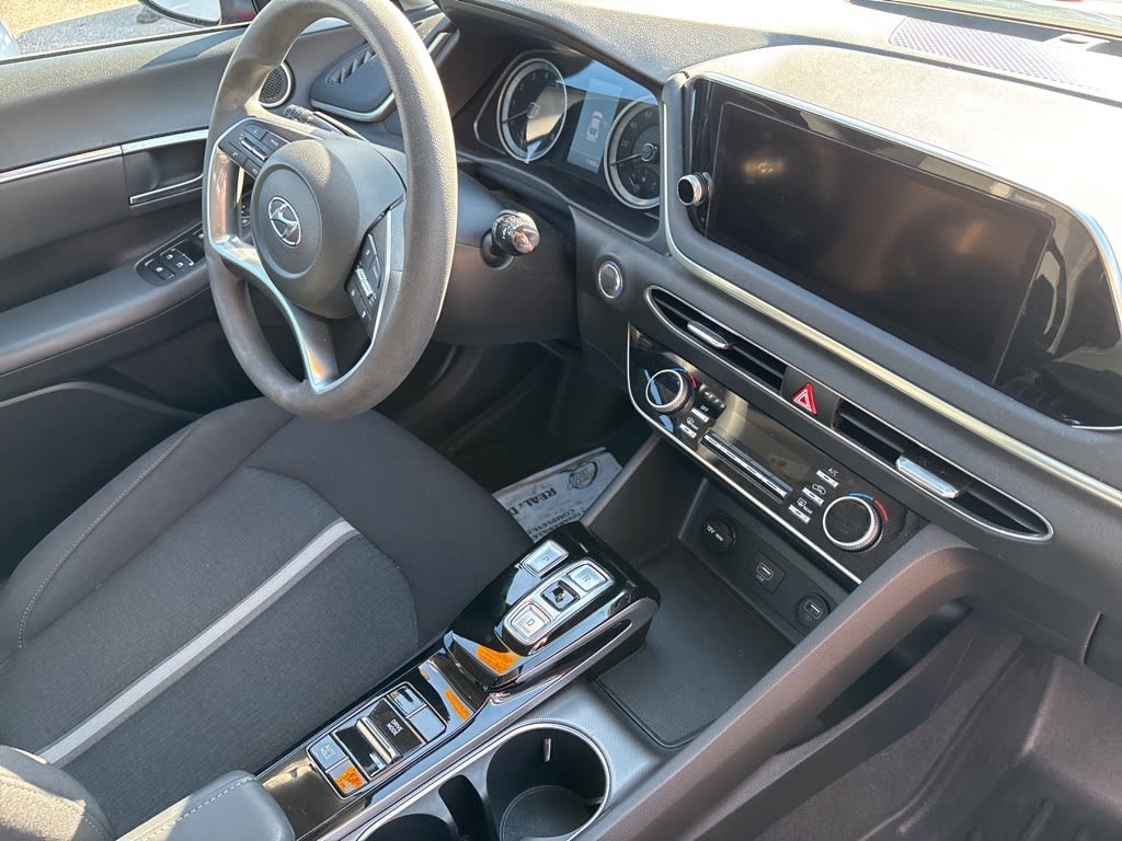 Thumbnail: 2023 Hyundai Sonata - 2