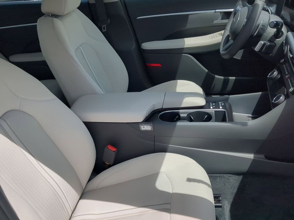 Thumbnail: 2026 Hyundai Sonata - 11