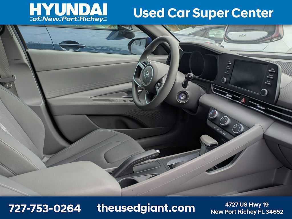 Thumbnail: 2023 Hyundai Elantra - 2