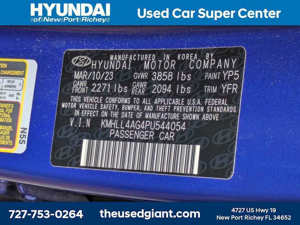 Thumbnail: 2023 Hyundai Elantra - 9