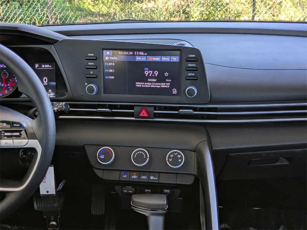 Thumbnail: 2023 Hyundai Elantra - 14