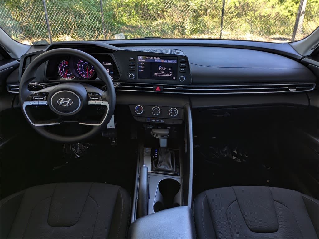 Thumbnail: 2023 Hyundai Elantra - 2