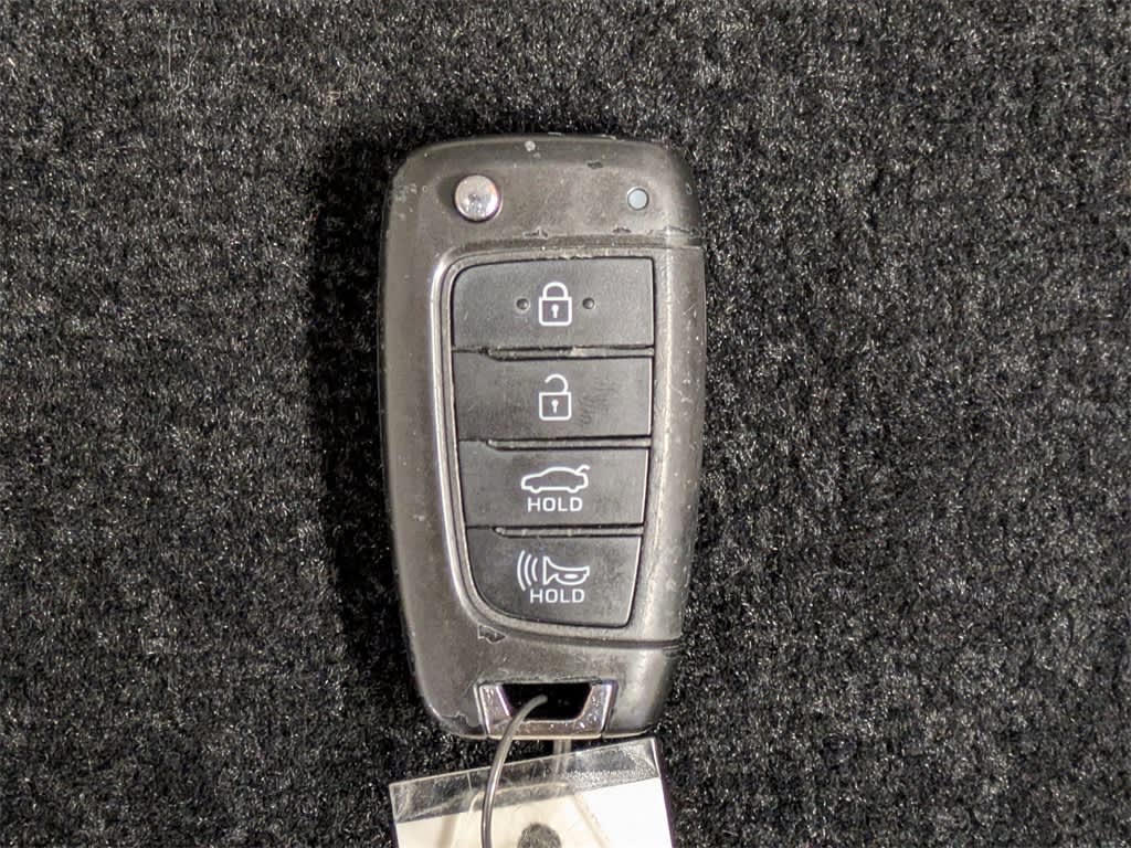 Thumbnail: 2023 Hyundai Elantra - 17