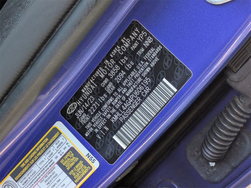 Thumbnail: 2023 Hyundai Elantra - 18