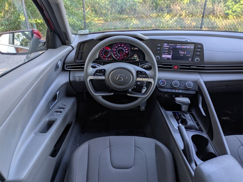 Thumbnail: 2023 Hyundai Elantra - 10