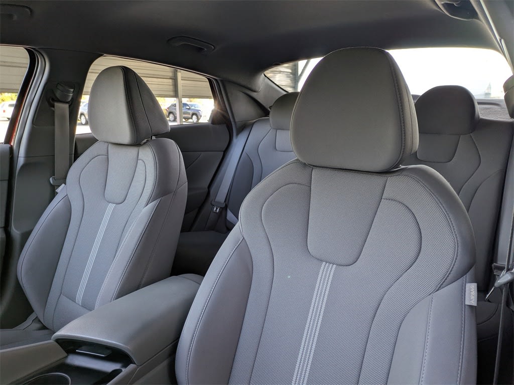 Thumbnail: 2023 Hyundai Elantra - 12