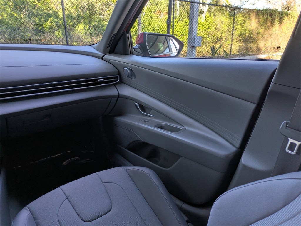 Thumbnail: 2023 Hyundai Elantra - 20